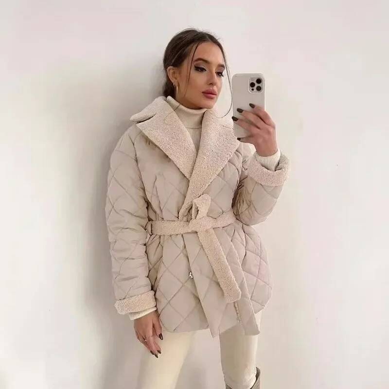 Street Fashion Fall 2025 - Casaco Elegante com Forro de Pelúcia