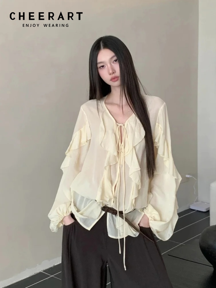 Street Fashion Fall 2025 - Cheerart babados decote em v gravata