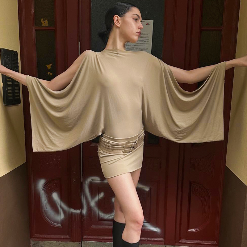 Street Fashion Fall 2025 - Dsmtrc oco para fora vestidos de