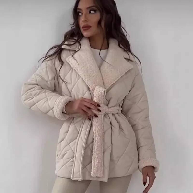 Casaco Elegante com Forro de P - Street Fashion Fall 2025 avaliação e preço