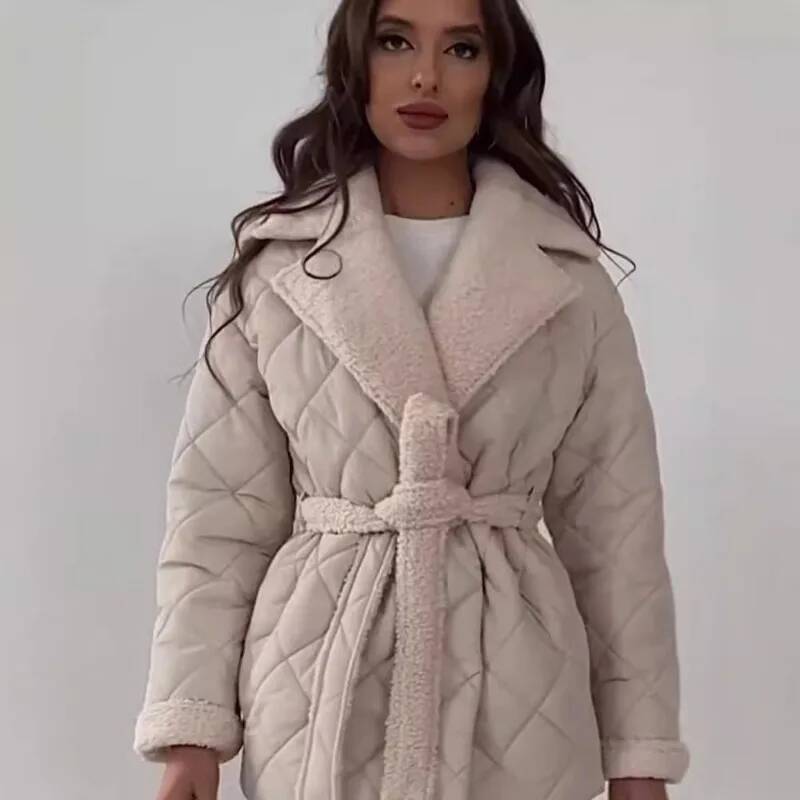 Casaco Elegante com Forro de P - Street Fashion Fall 2025 avaliação e preço