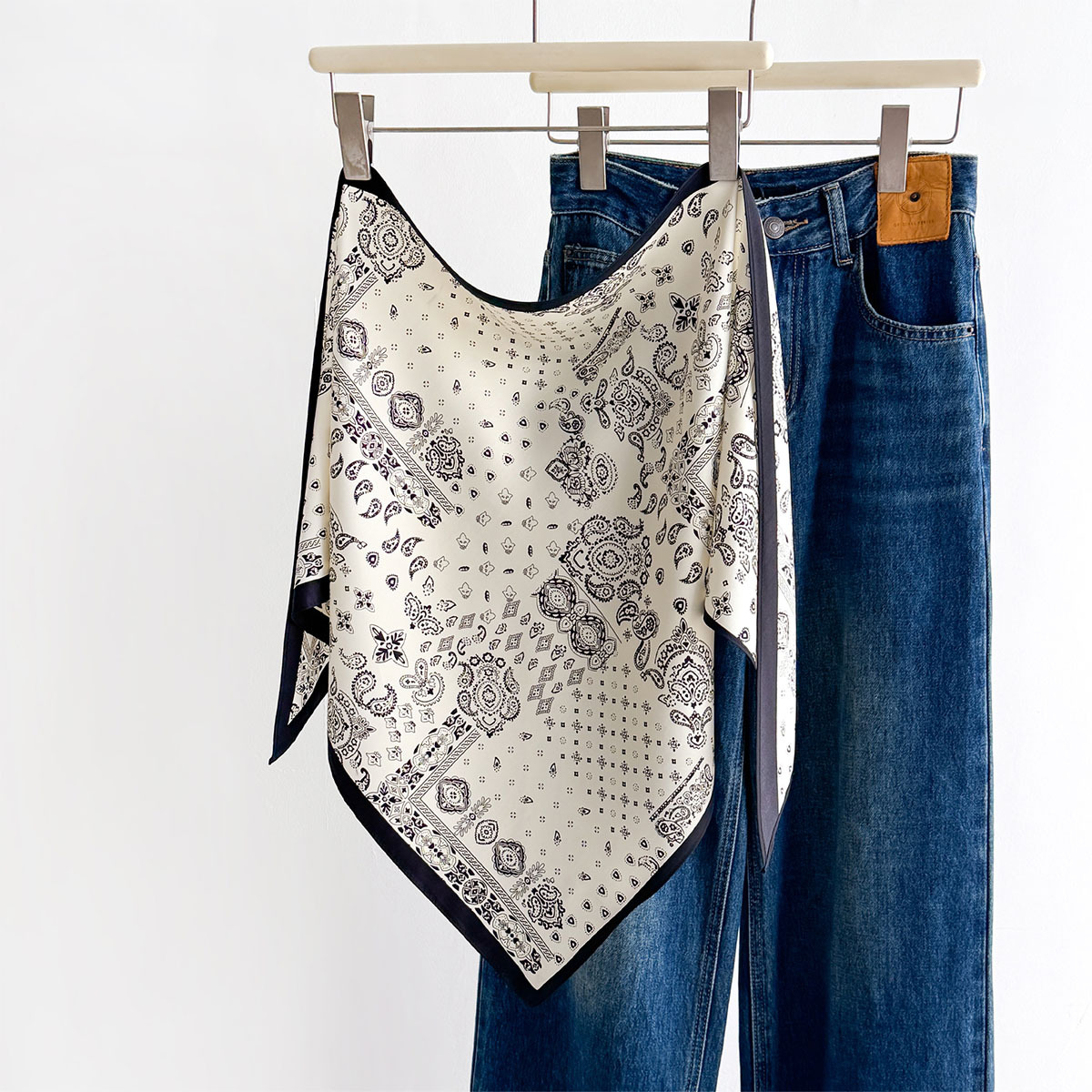 Bandana Triangular de Toque Se - Bandana Multi Way avaliação e preço