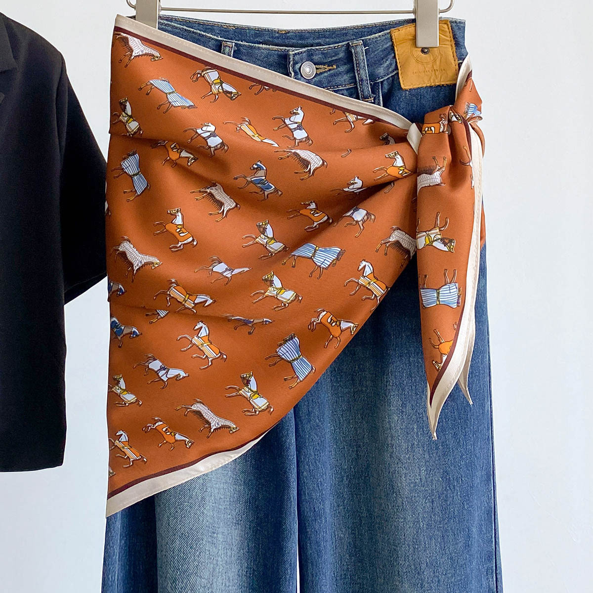 Lenço Triangular de Cetim Mode - Bandana Multi Way avaliação e preço